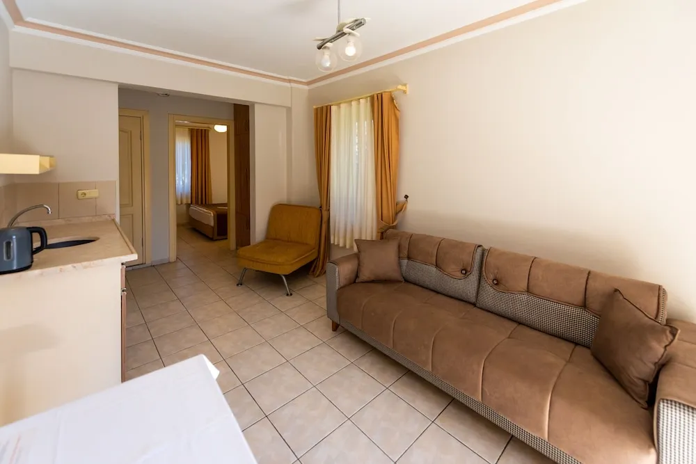 Basic Tek Büyük Yataklı Oda