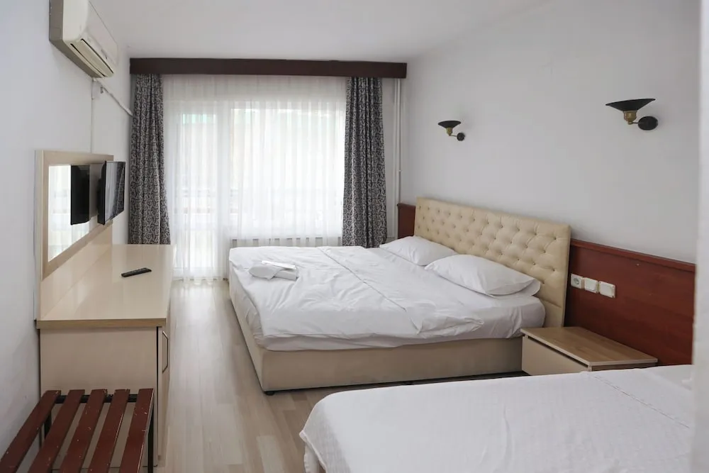 Classic Üç Kişilik Oda, Şehir Manzaralı