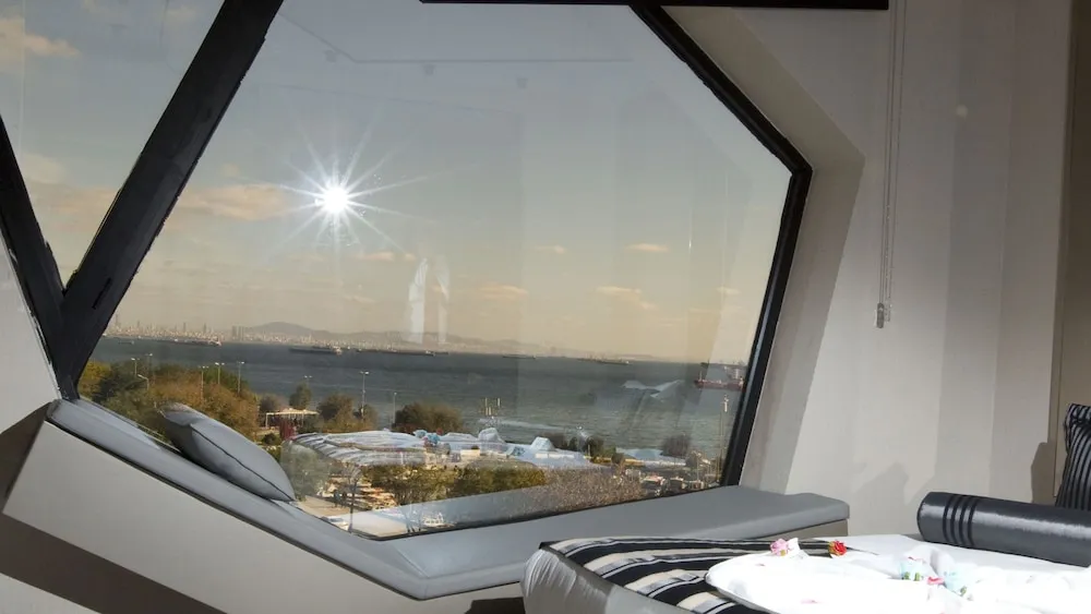 Deluxe Büyük Yataklı Tek Kişilik Oda, Deniz Manzaralı