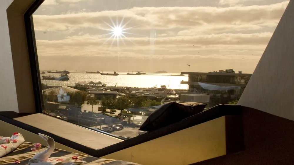 Sea View Premium Suite with Jacuzzi