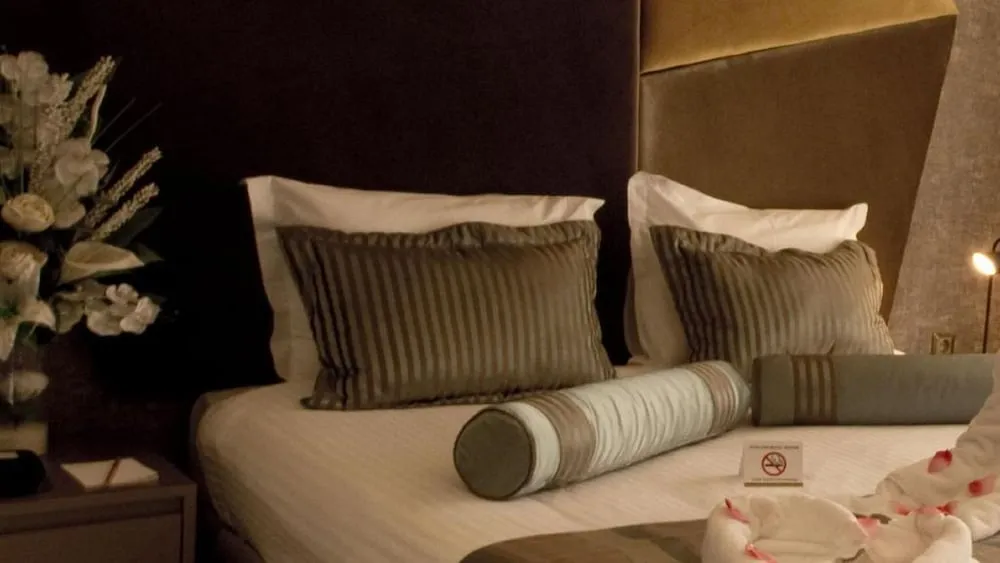 Deluxe Büyük Yataklı Tek Kişilik Oda