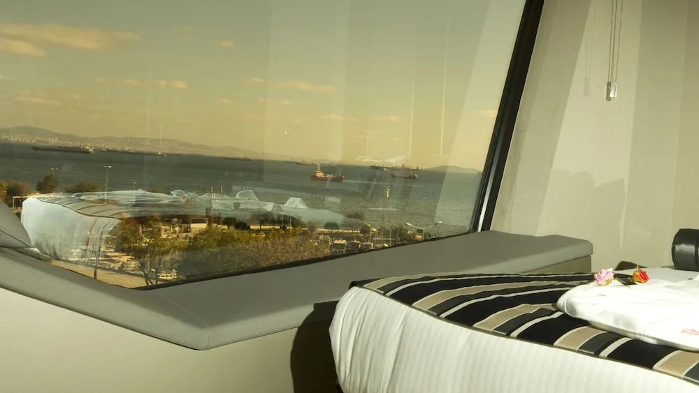 Deluxe Tek Büyük Yataklı Oda, Deniz Manzaralı