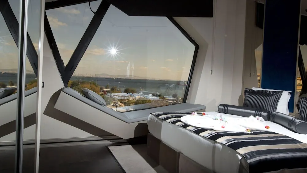 Deluxe Tek Büyük Yataklı Oda, Deniz Manzaralı