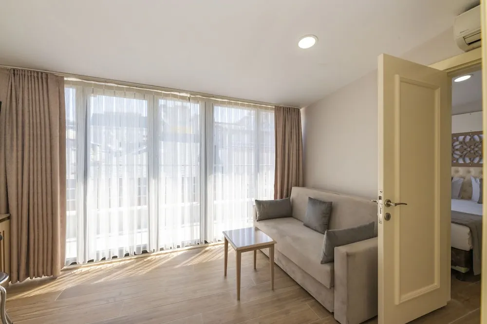 Comfort Çatı Katı Süiti (Penthouse)