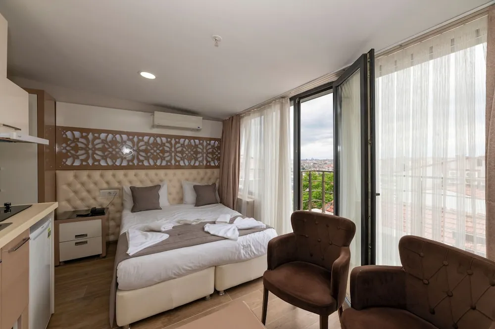 Family Çatı Katı Süiti (Penthouse)