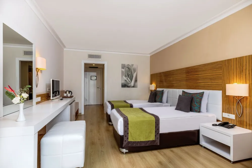 Aqua Standard Room