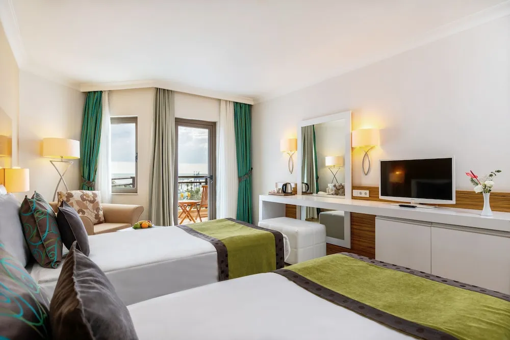 Aqua Standard Room