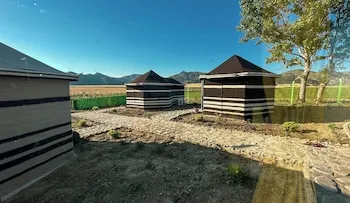 Laz Koyu Yoruk Evleri