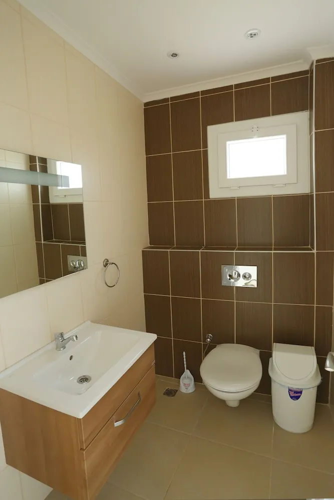 Four Seasons (Sarma Cad. No:3-4-5-6)