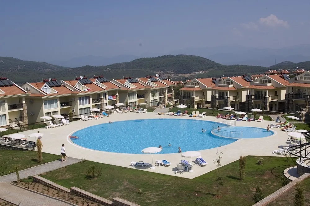 Orka Park Complex (Oludeniz Mah. Babadag Cad. No:28)