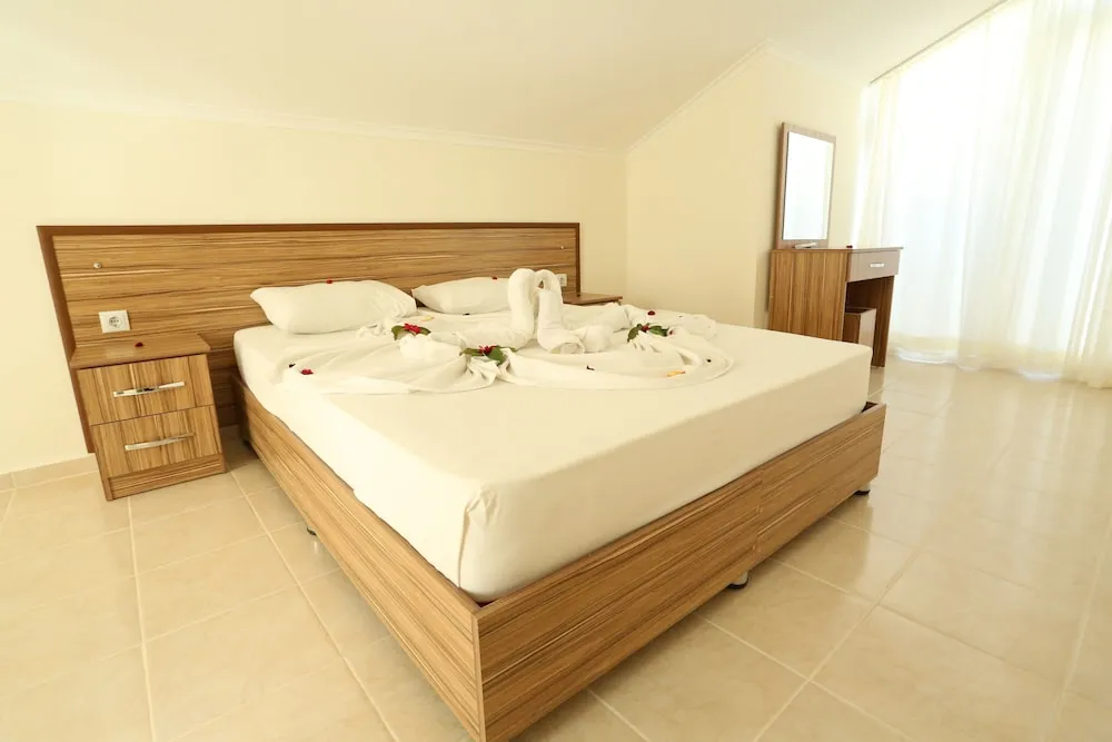 Orka Park Complex (Oludeniz Mah. Babadag Cad. No:28)