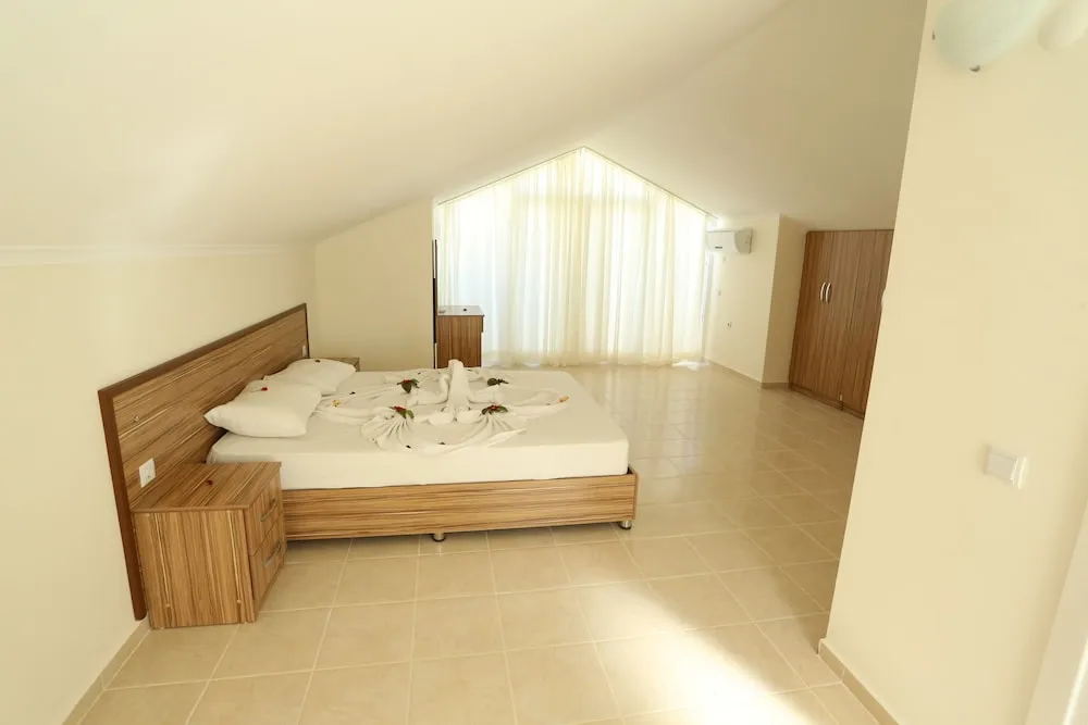 Orka Park Complex (Oludeniz Mah. Babadag Cad. No:28)