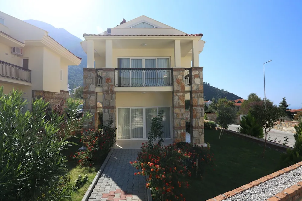 Orka Park Complex (Oludeniz Mah. Babadag Cad. No:28)