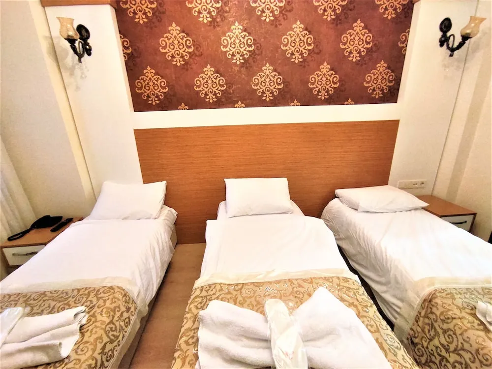 Standard Üç Kişilik Oda