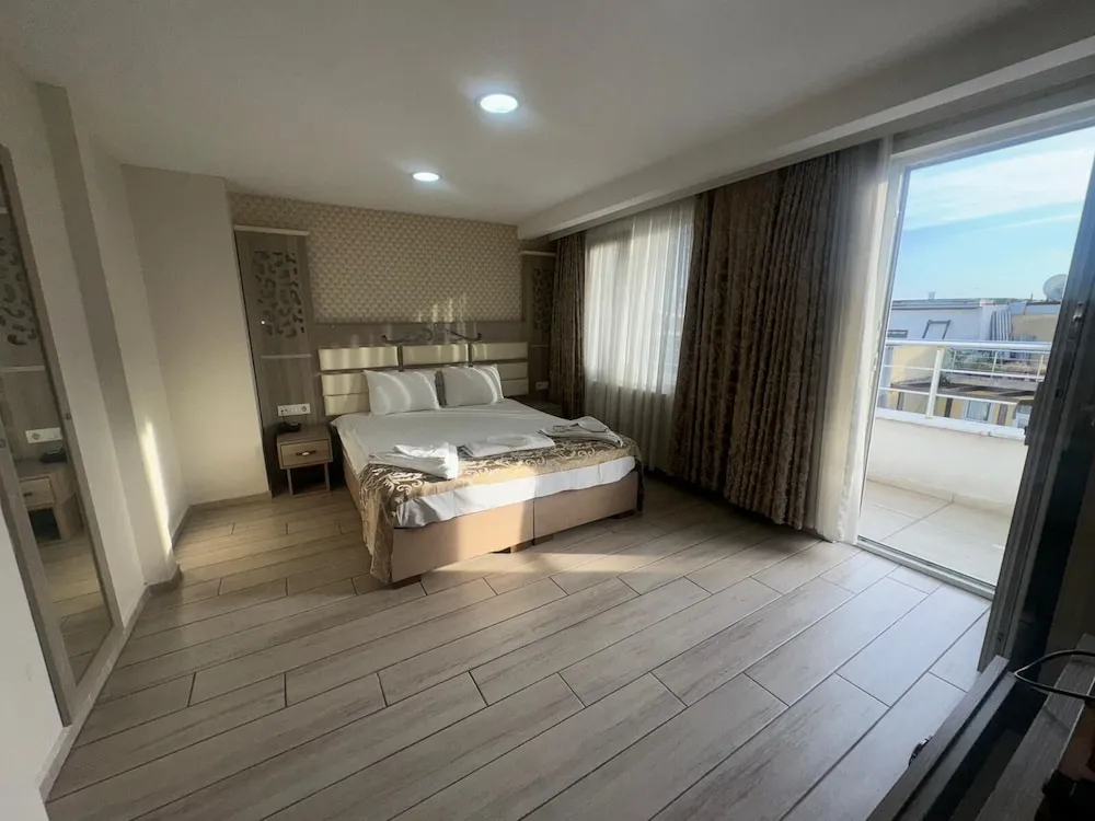 Standard Tek Büyük Yataklı Oda, Balkon