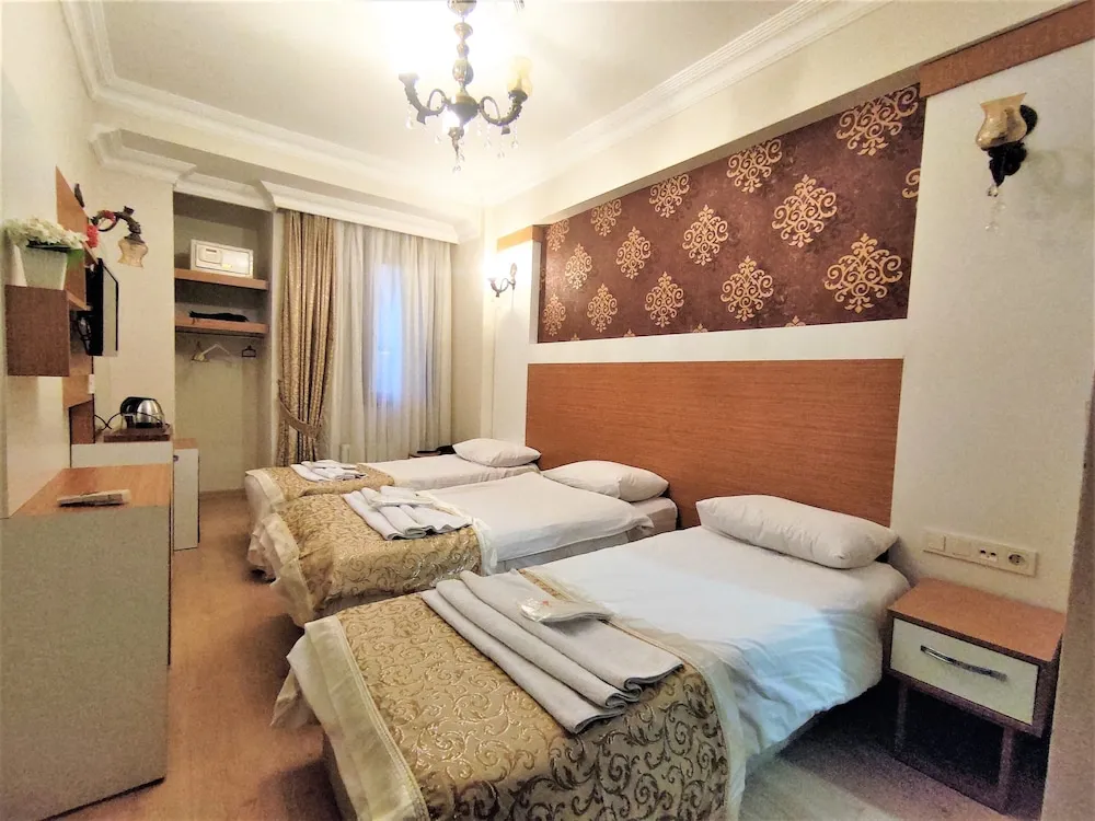 Standart Üç Kişilik Oda