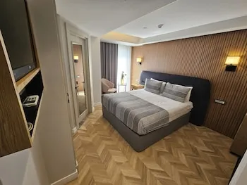 Anthemis Hotel