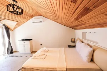 Sertil Deluxe Tropical Suites