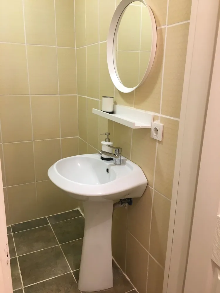 Basic Üç Kişilik Oda, 1 Yatak Odası