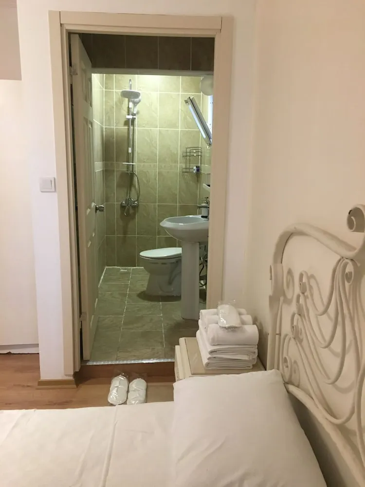 Basic Üç Kişilik Oda, 1 Yatak Odası