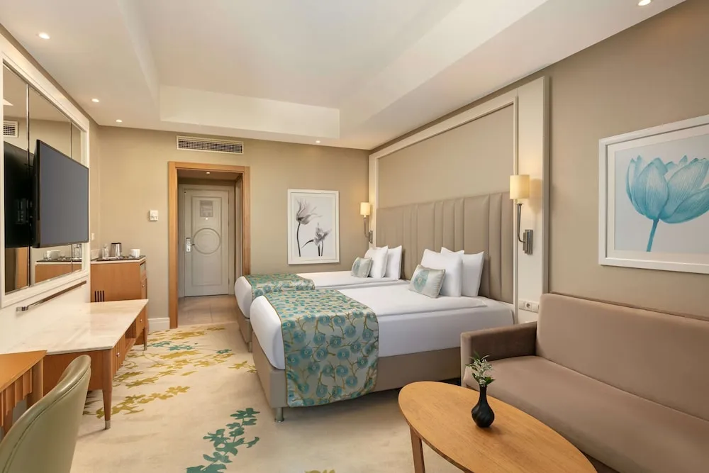Standard Room, Side Sea View