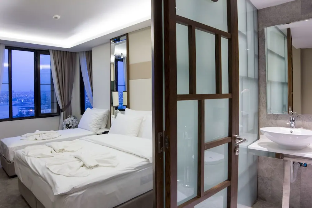 Deluxe Üç Kişilik Oda, Deniz Manzaralı