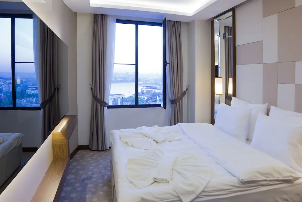 Deluxe Tek Büyük veya İki Ayrı Yataklı Oda, Deniz Manzaralı