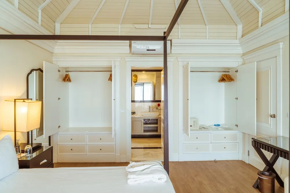 Selection Villa