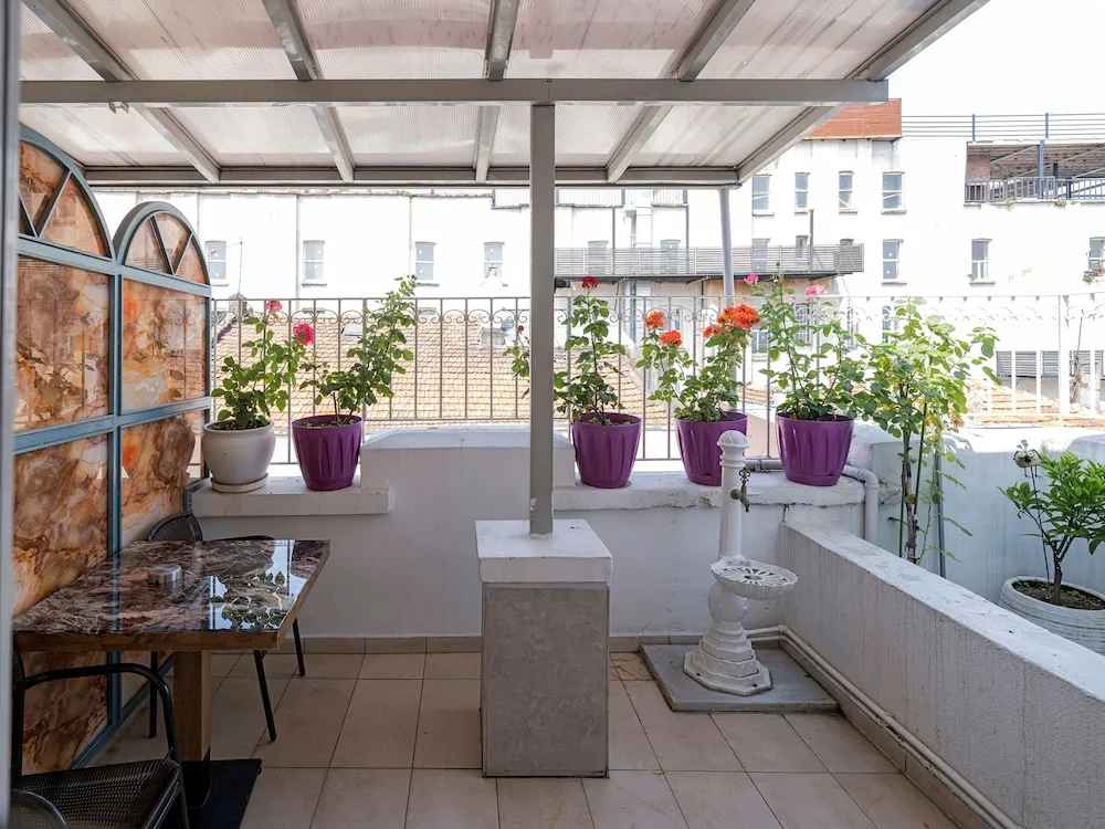 Deluxe Balcony Room