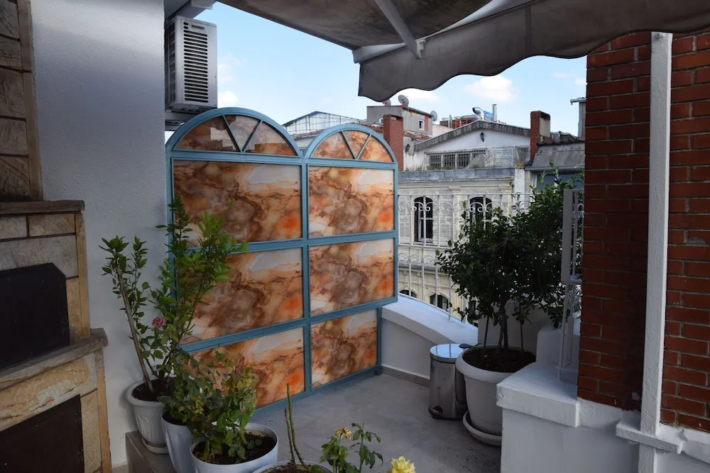 Deluxe Balcony Room