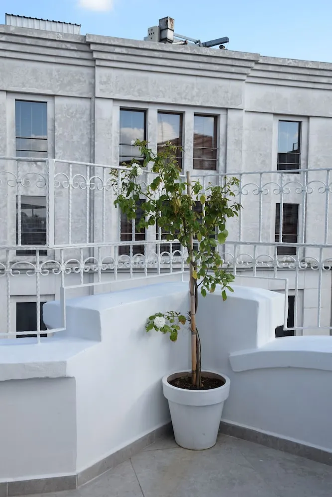 Deluxe Balcony Room