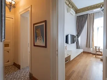 Ragıp Pasha Apartments
