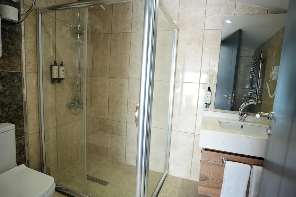 Standard Üç Kişilik Oda