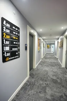 Business Life Hotel Güneşli