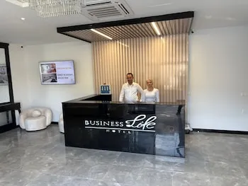 Business Life Hotel Güneşli