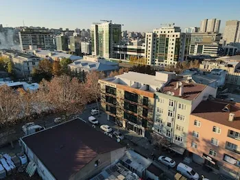 Business Life Hotel Güneşli