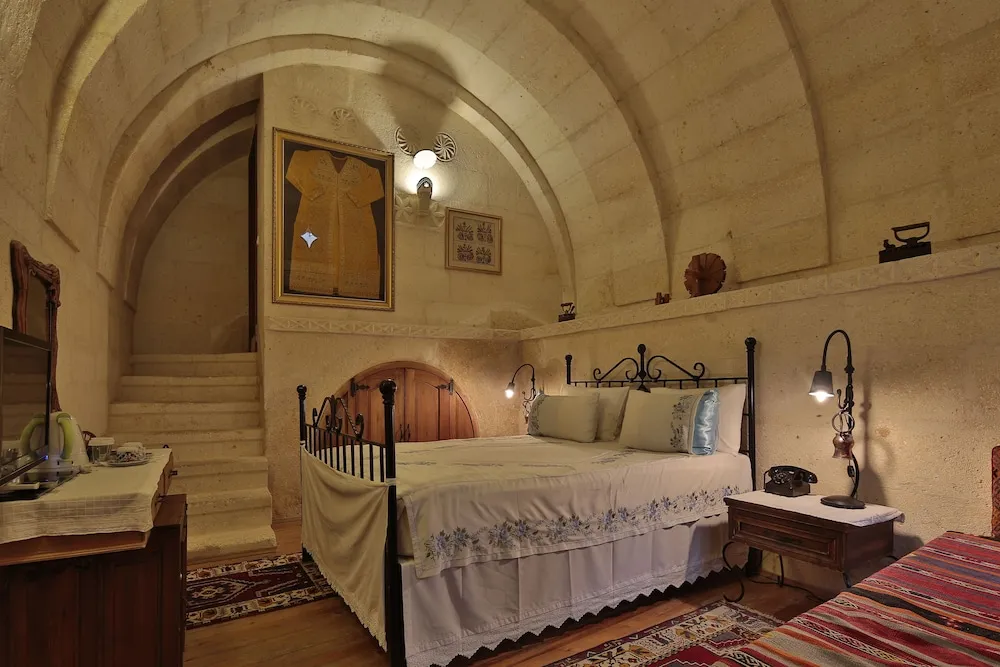 Classic Tek Büyük Yataklı Oda