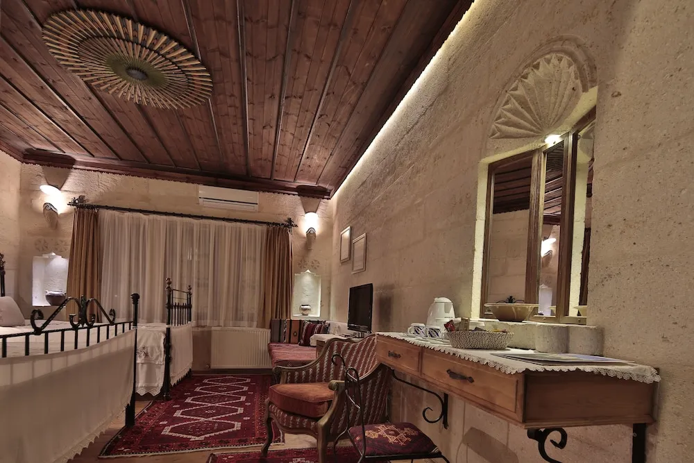 Deluxe Üç Kişilik Oda