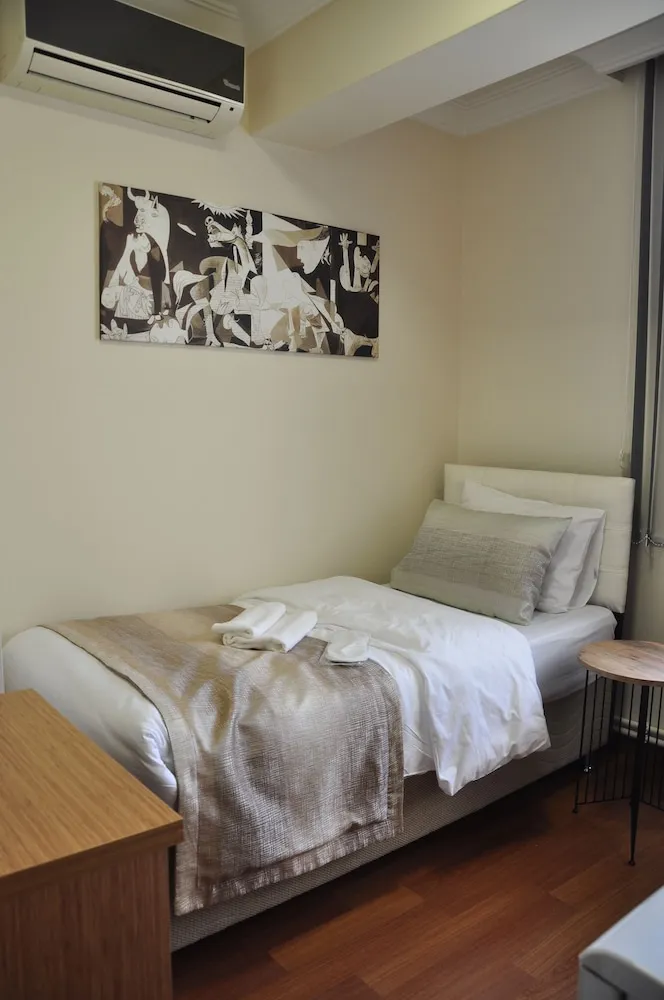 Basic Tek Kişilik Oda, Sigara İçilmez