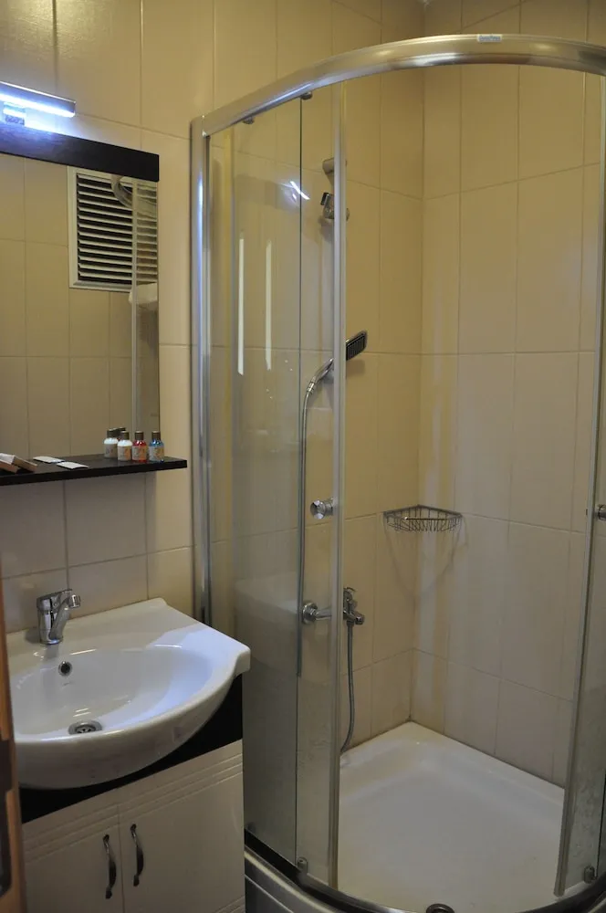 Basic Tek Kişilik Oda, Sigara İçilmez