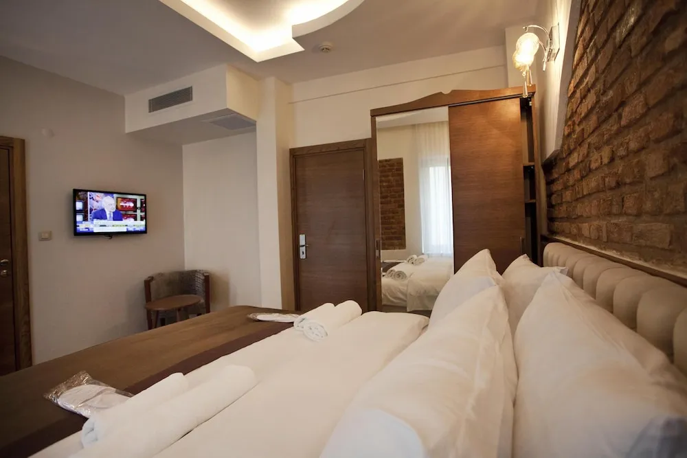 Deluxe Tek Büyük veya İki Ayrı Yataklı Oda, Balkon