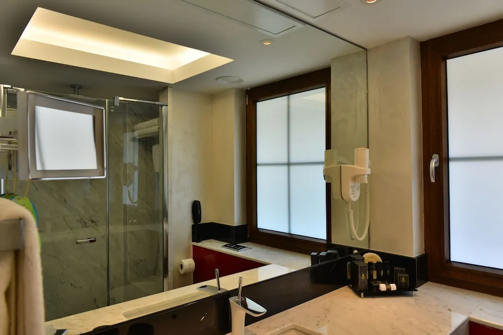 Executive Deluxe King Room