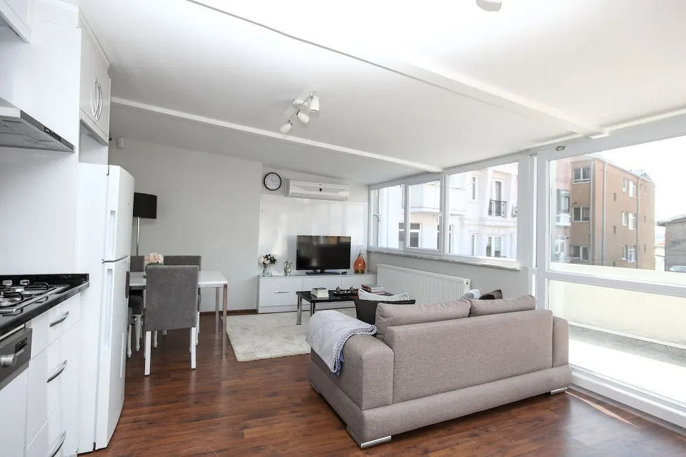 Penthouse Apartment with Private Terrace