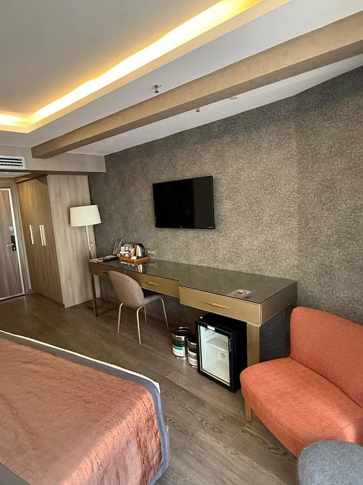 Standard Double Room with Inner View