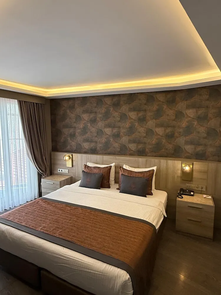Standard Double Room with Inner View
