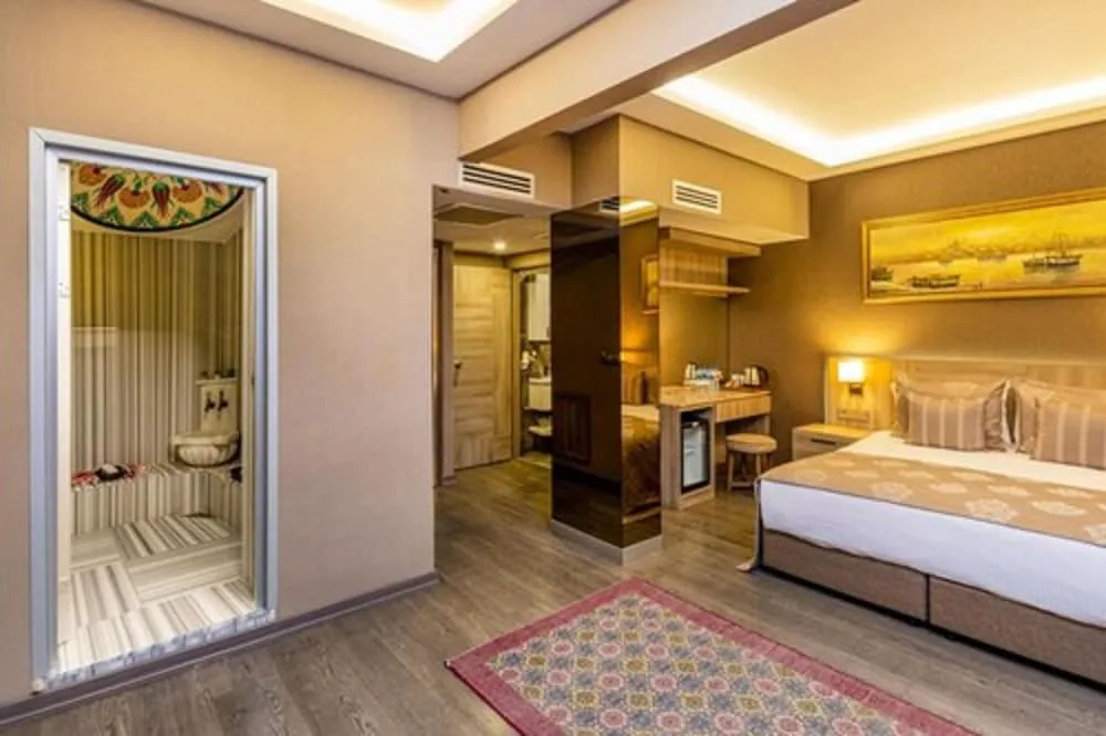 Superior Triple Room With Hammam