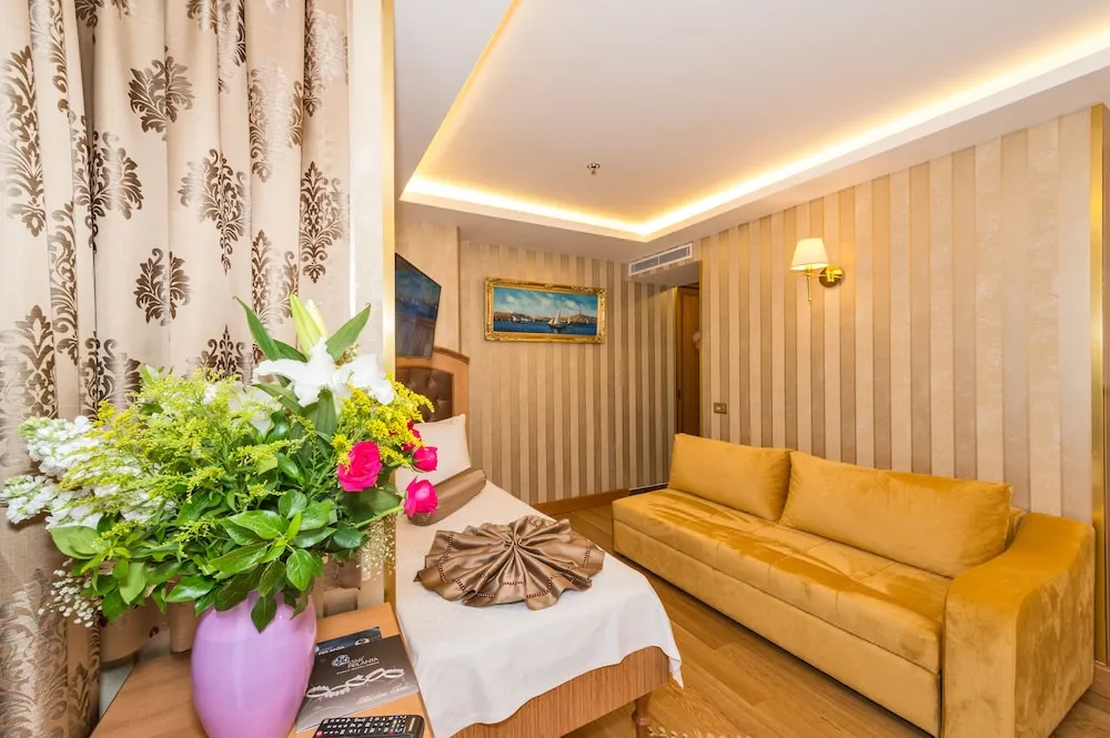 Standard Üç Kişilik Oda