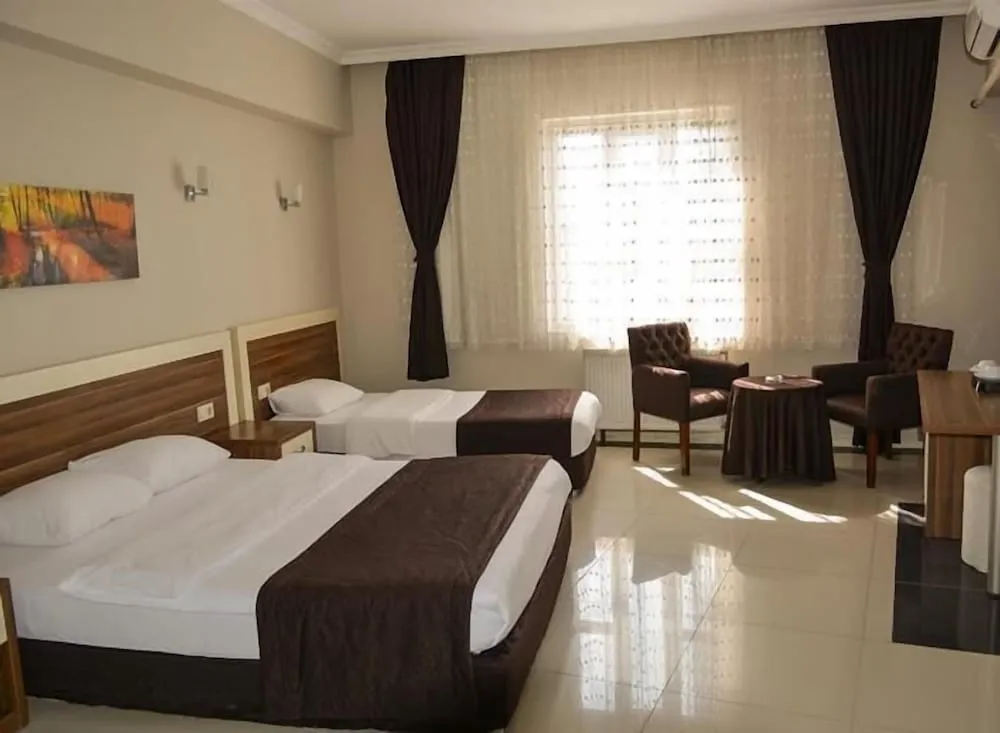 Comfort Tek Büyük veya İki Ayrı Yataklı Oda