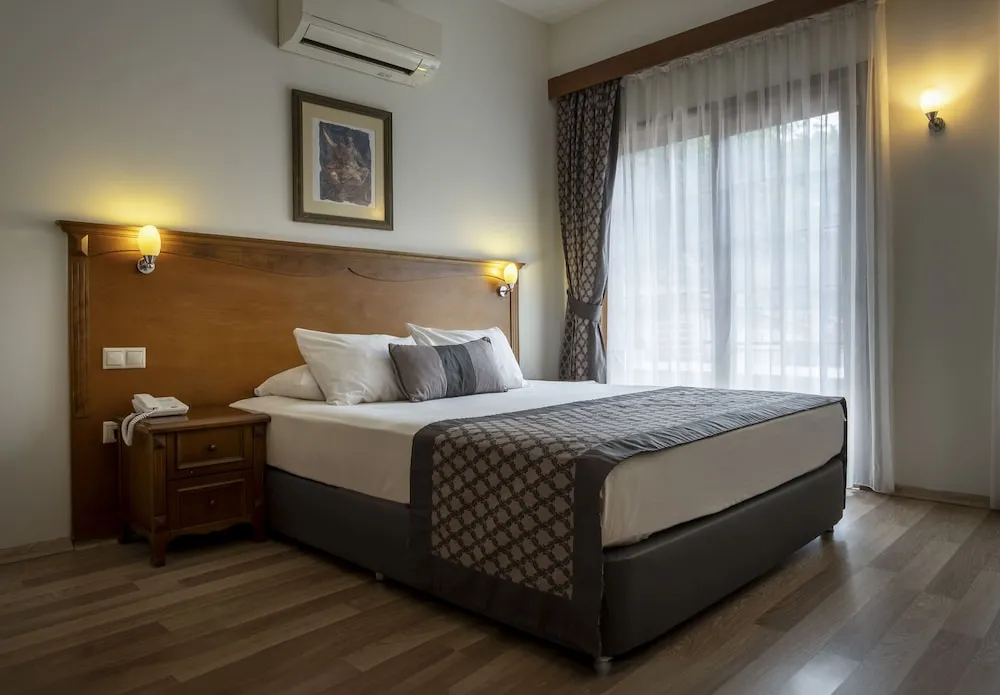 Deluxe Tek Büyük veya İki Ayrı Yataklı Oda, 1 Yatak Odası, Sigara İçilmez, Şehir Manzaralı