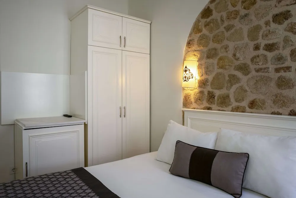 Standard Oda, Sigara İçilmez, Şehir Manzaralı